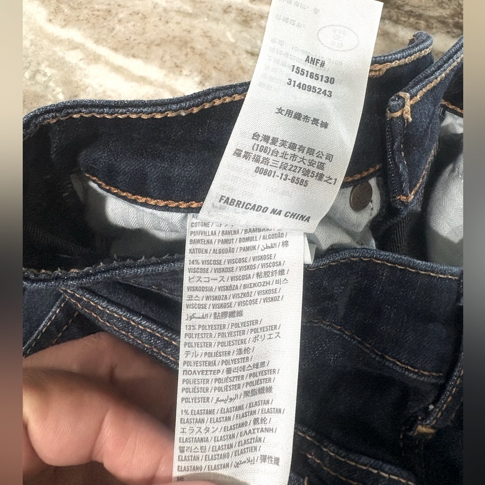 The A&F Super Skinny Jeans Size 24 or 00R - Picture 9 of 9